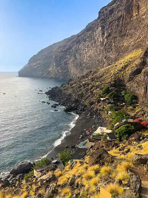 Playa de La Veta – schwarze Sandbucht bei Tijarafe