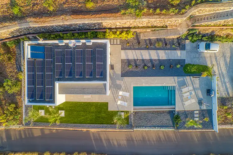 Infinitypool met zeezicht van Villa Laina in Tijarafe, La Palma