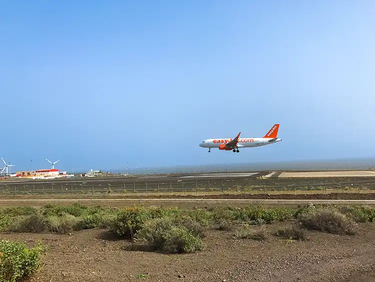 Horario de vuelos de invierno 2026/2027 La Palma: días de llegada, consejos y planificación del alojamiento