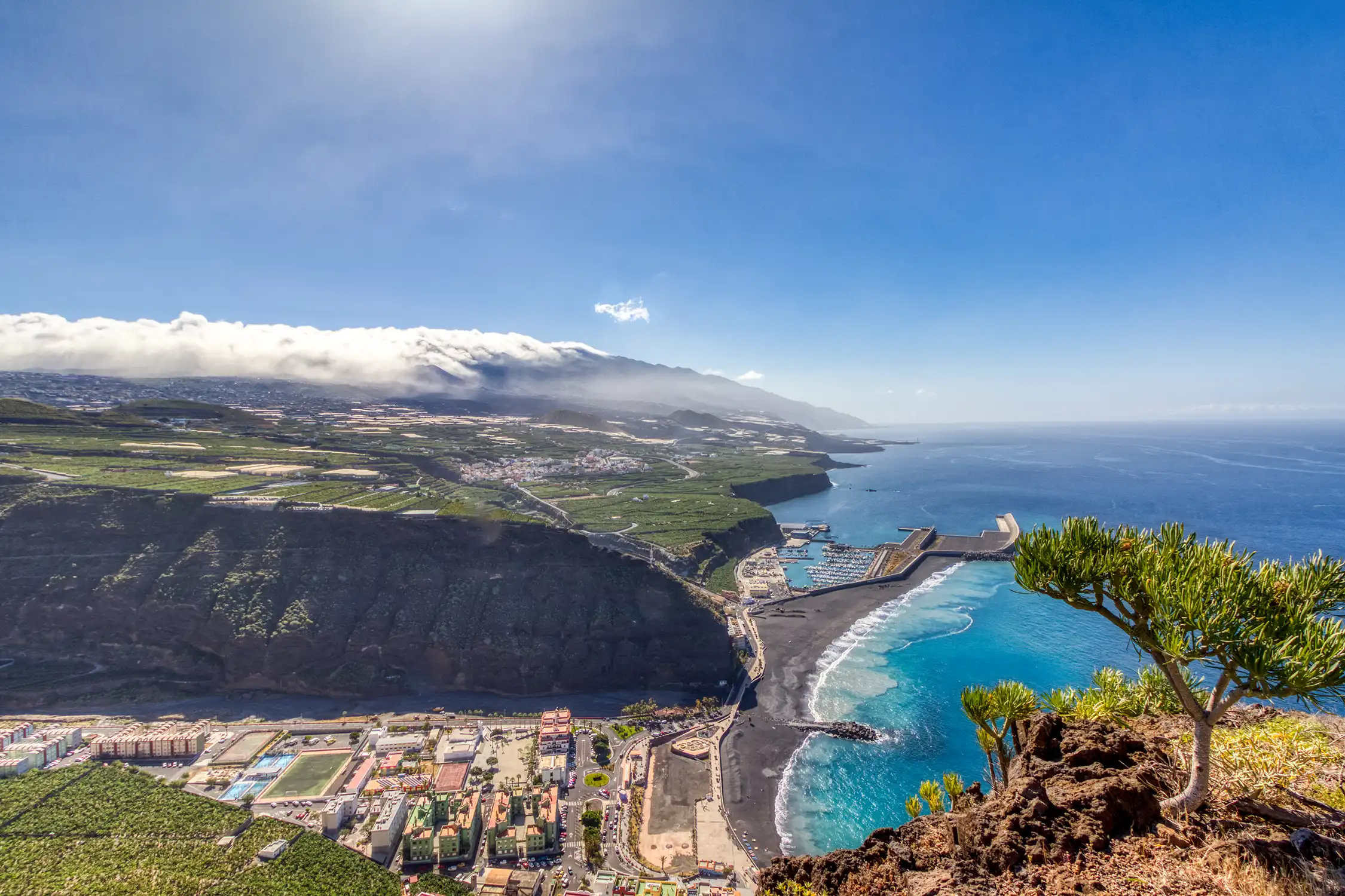 Mirador del Acantilado del Time – impresionante mirador sobre Tazacorte en La Palma
