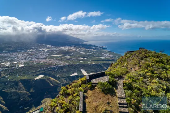 Atemberaubender Panoramablick über das Valle de Aridane und die Caldera de Taburiente
